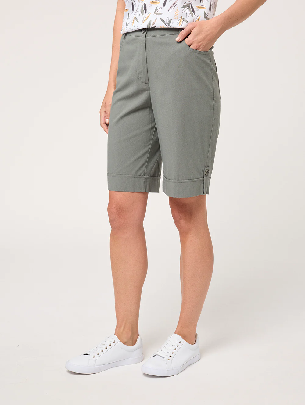 Contessa Short