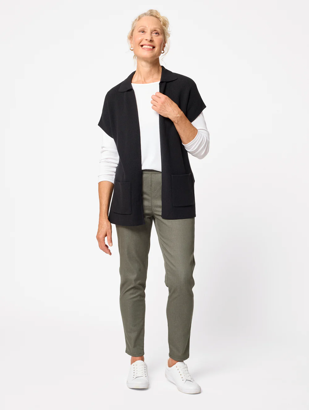 Nicoline Sleeveless Cardigan - Image 4